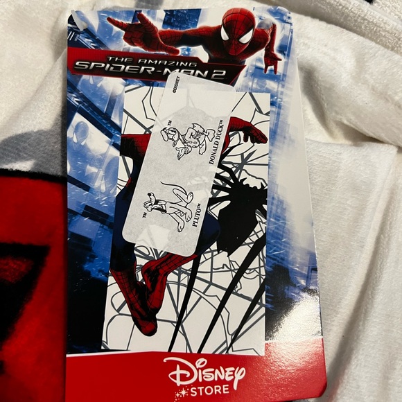 Brand new Disney Beach Towel! Spider-Man - Picture 2 of 4